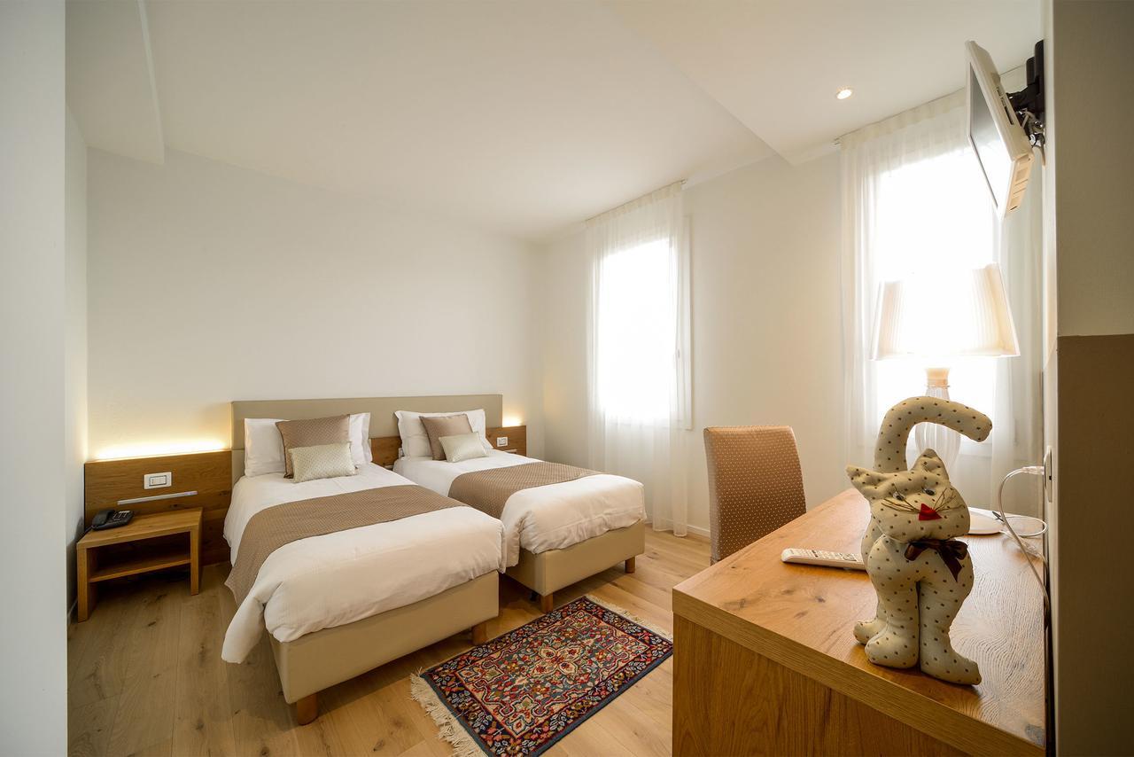 Hotel Ristorante Da Tullio Tarzo Экстерьер фото